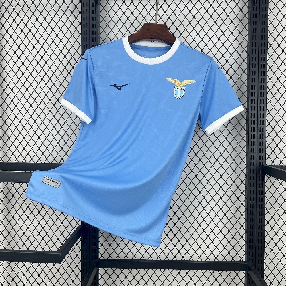 Camisola Lazio Principal 2025/26 - S | Camisola de Futebol - PrimeKits Club - Camisolas de Futebol