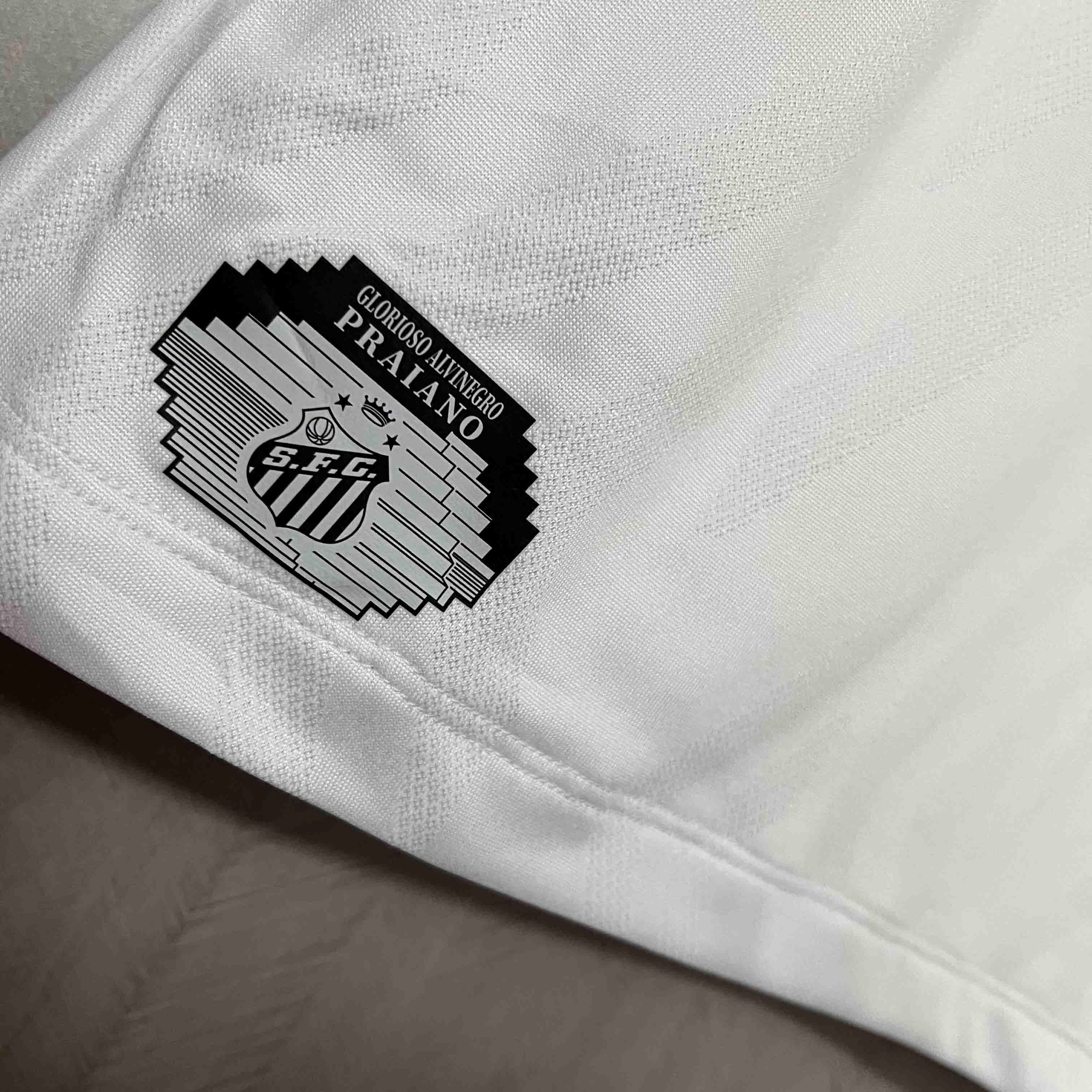 Camisola Santos Principal 2025/26 - S | Camisola de Futebol - PrimeKits Club - Camisolas de Futebol
