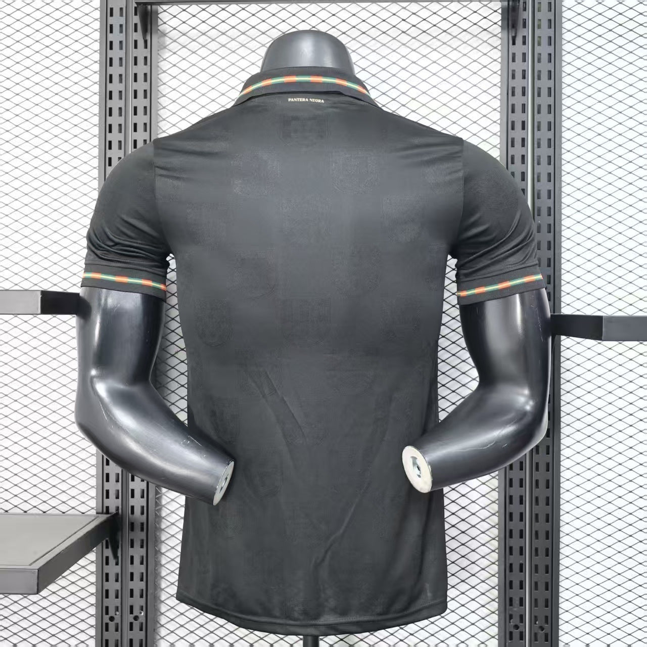 Camisola Portugal Edição Especial Pantera Negra Eusébio (Versão Jogador) - S | Camisola de Futebol - PrimeKits Club - Camisolas de Futebol