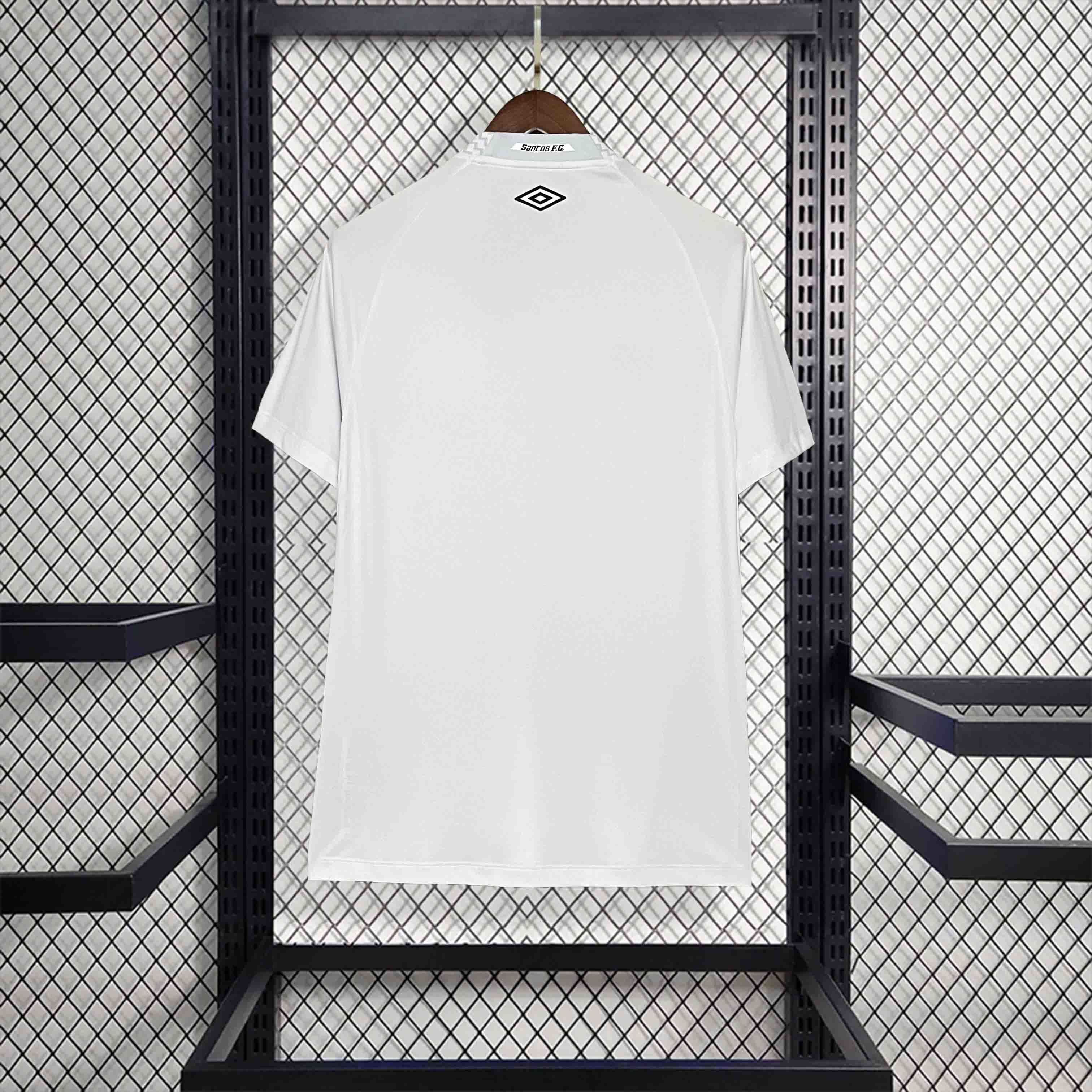 Camisola Santos Principal 2025/26 - S | Camisola de Futebol - PrimeKits Club - Camisolas de Futebol