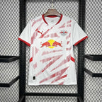 Camisola RB Leipzig Principal 2024/25 - S | Camisola de Futebol - PrimeKits Club - Camisolas de Futebol