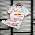 Camisola RB Leipzig Principal 2024/25 - S | Camisola de Futebol - PrimeKits Club - Camisolas de Futebol