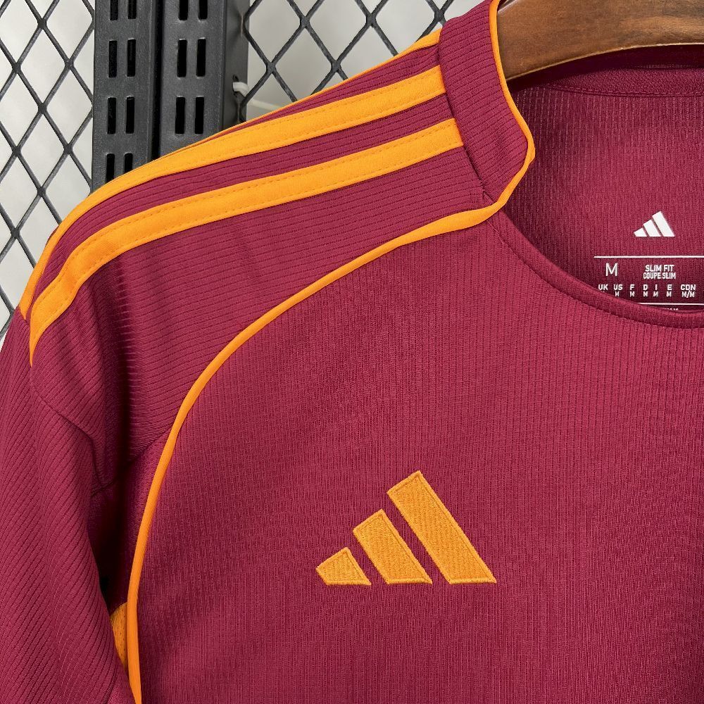 Camisola AS Roma Principal 2025/26 - S | Camisola de Futebol - PrimeKits Club - Camisolas de Futebol