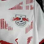 Camisola RB Leipzig Principal 2024/25 - S | Camisola de Futebol - PrimeKits Club - Camisolas de Futebol