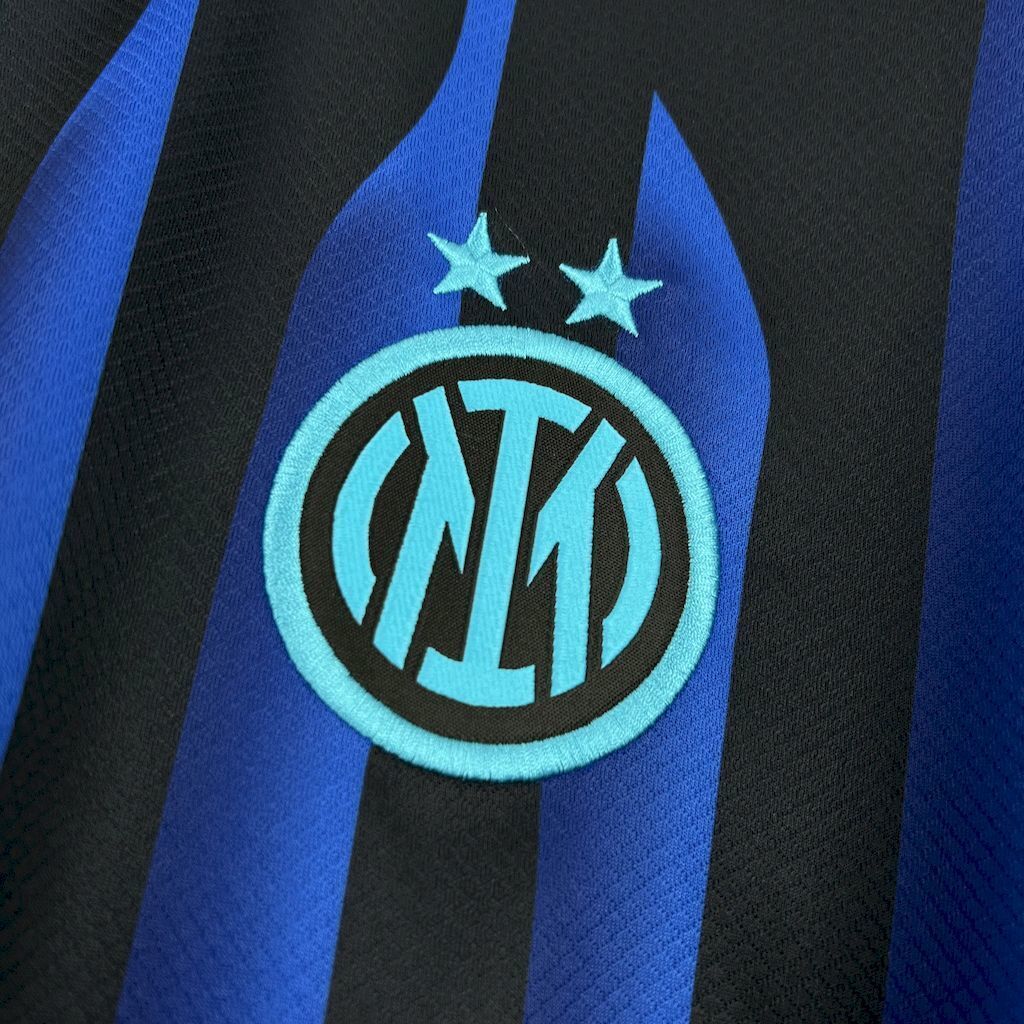 Camisola Inter de Milão Principal 2025/26 - S | Camisola de Futebol - PrimeKits Club - Camisolas de Futebol