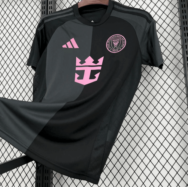 Camisola Inter Miami Alternativa 2025/26 - S | Camisola de Futebol - PrimeKits Club - Camisolas de Futebol
