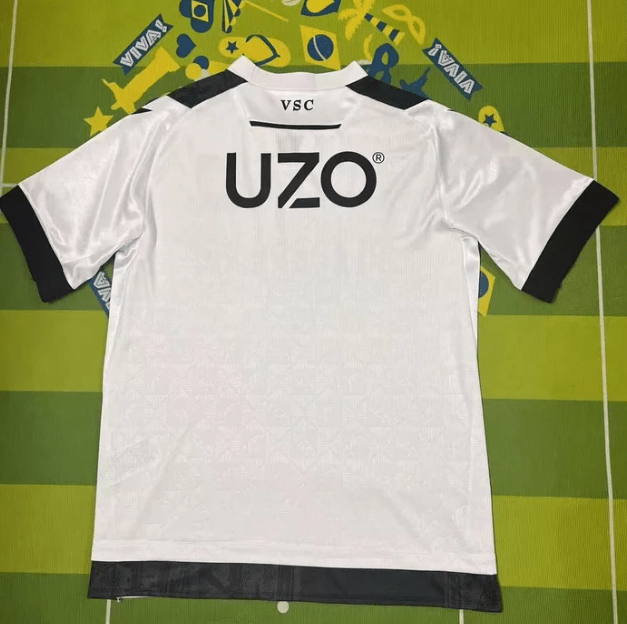 Camisola Vitória SC Guimarães Principal 2025/26 - S | Camisola de Futebol - PrimeKits Club - Camisolas de Futebol