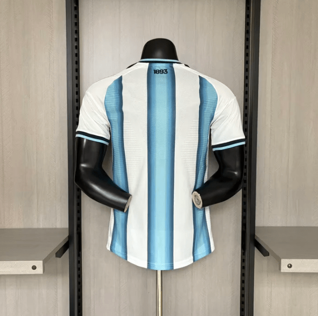 Camisola Argentina Principal Copa do Mundo 2026 Com Patch (Versão Jogador) - S | Camisola de Futebol - PrimeKits Club - Camisolas de Futebol