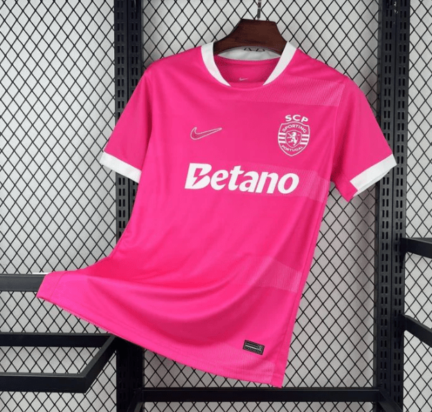 Camisola Sporting CP Rosa Outubro - S | Camisola de Futebol - PrimeKits Club - Camisolas de Futebol