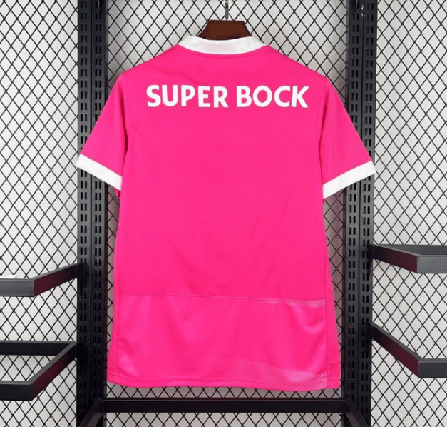 Camisola Sporting CP Rosa Outubro - S | Camisola de Futebol - PrimeKits Club - Camisolas de Futebol