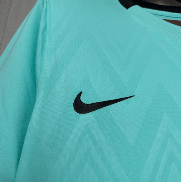 Camisola Sporting CP Alternativa III 25/26 - S | Camisola de Futebol - PrimeKits Club - Camisolas de Futebol