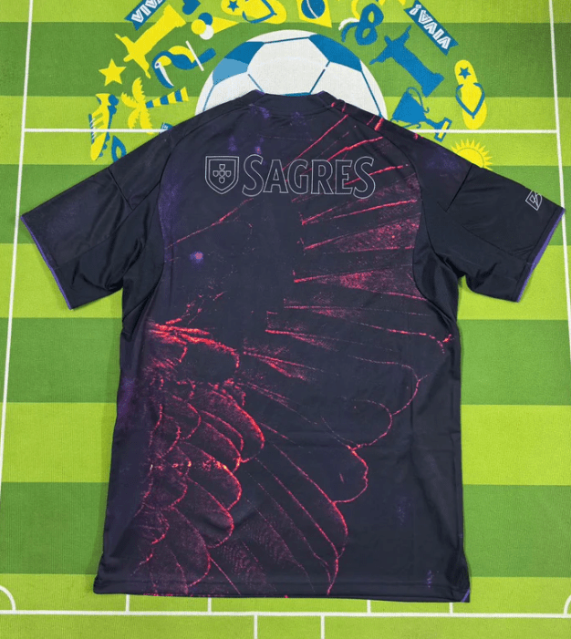 Camisola SL Benfica X Vhils Edição Especial 2025/26 - S | Camisola de Futebol - PrimeKits Club - Camisolas de Futebol