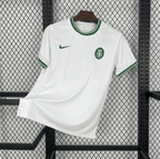 Camisola Sporting CP Stromp 25/26 - S | Camisola de Futebol - PrimeKits Club - Camisolas de Futebol