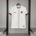 Camisola Chelsea Alternativa 2025/26 - S | Camisola de Futebol - PrimeKits Club - Camisolas de Futebol