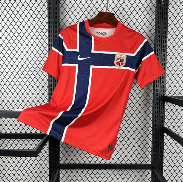 Camisola Noruega Principal Copa do Mundo 2026 - S | Camisola de Futebol - PrimeKits Club - Camisolas de Futebol