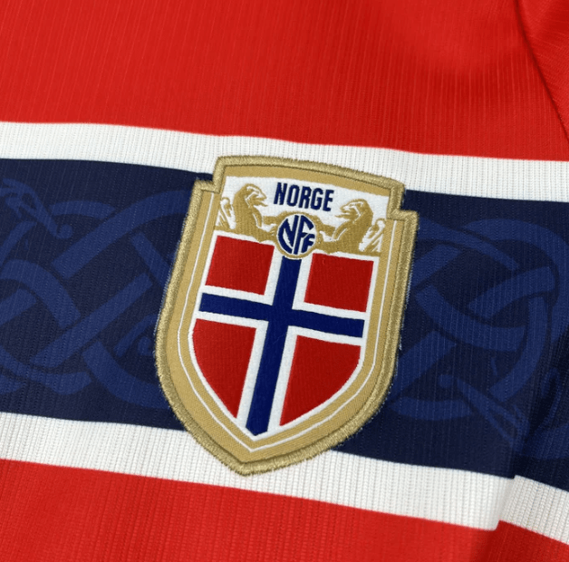 Camisola Noruega Principal Copa do Mundo 2026 - S | Camisola de Futebol - PrimeKits Club - Camisolas de Futebol