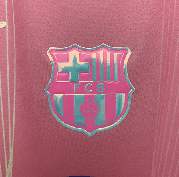 Camisola Barcelona Edição Especial Rosa 2025/26 - S | Camisola de Futebol - PrimeKits Club - Camisolas de Futebol