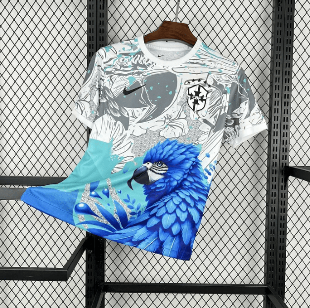 Camisola Brasil Edição Especial Arara Azul - S | Camisola de Futebol - PrimeKits Club - Camisolas de Futebol