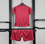 Conjunto Infantil Portugal Principal Copa do Mundo 2026 - 16 | Camisola de Futebol - PrimeKits Club - Camisolas de Futebol