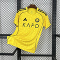 Camisola Al Nassr Principal 2025/26 - S | Camisola de Futebol - PrimeKits Club - Camisolas de Futebol