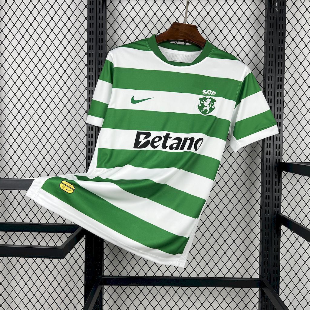 Camisola Sporting CP Edição Especial 2025/26 - S | Camisola de Futebol - PrimeKits Club - Camisolas de Futebol