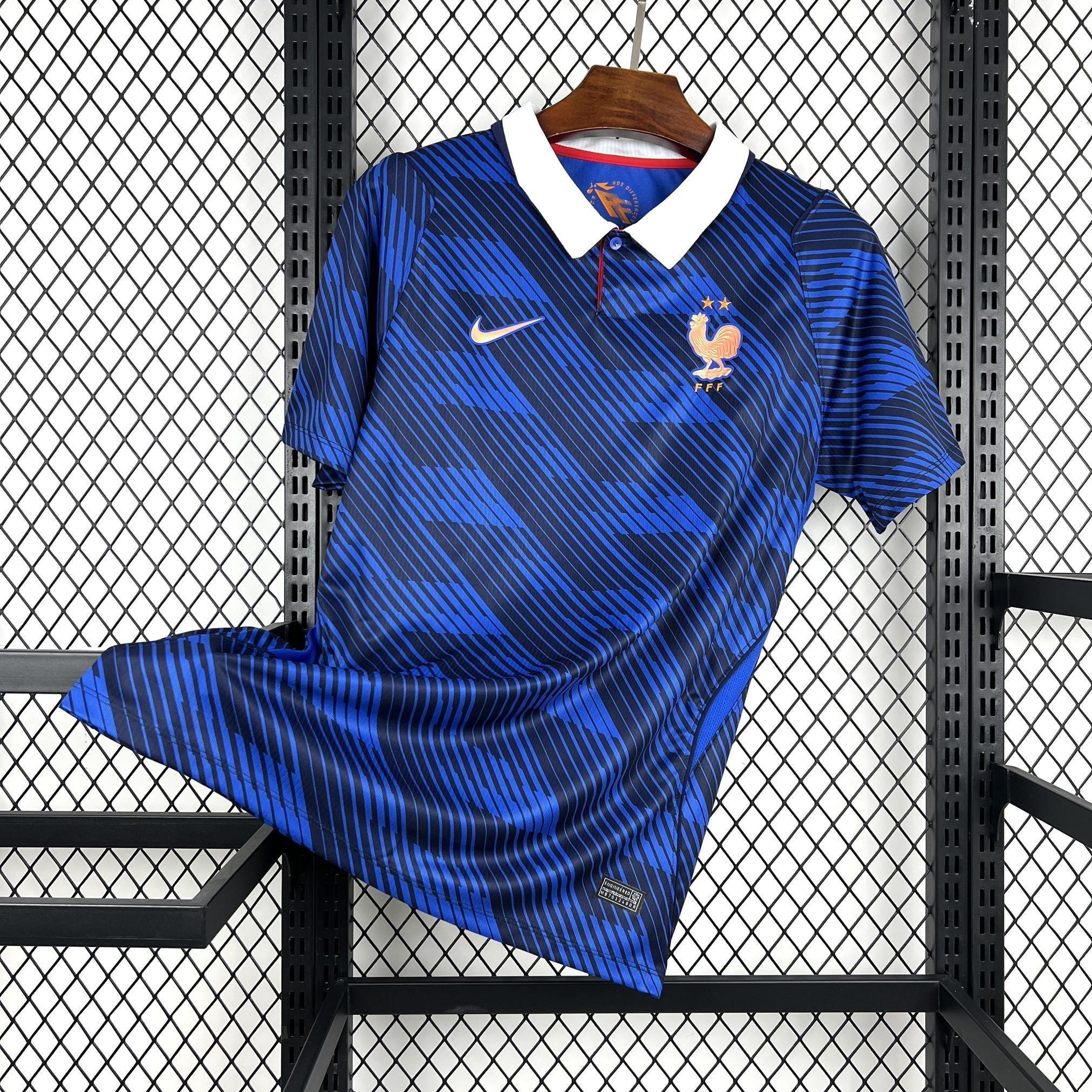 Camisola França Principal Copa do Mundo 2026 - S | Camisola de Futebol - PrimeKits Club - Camisolas de Futebol