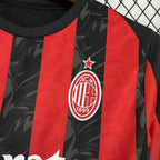 Camisola AC Milan Principal 2025/26 - S | Camisola de Futebol - PrimeKits Club - Camisolas de Futebol