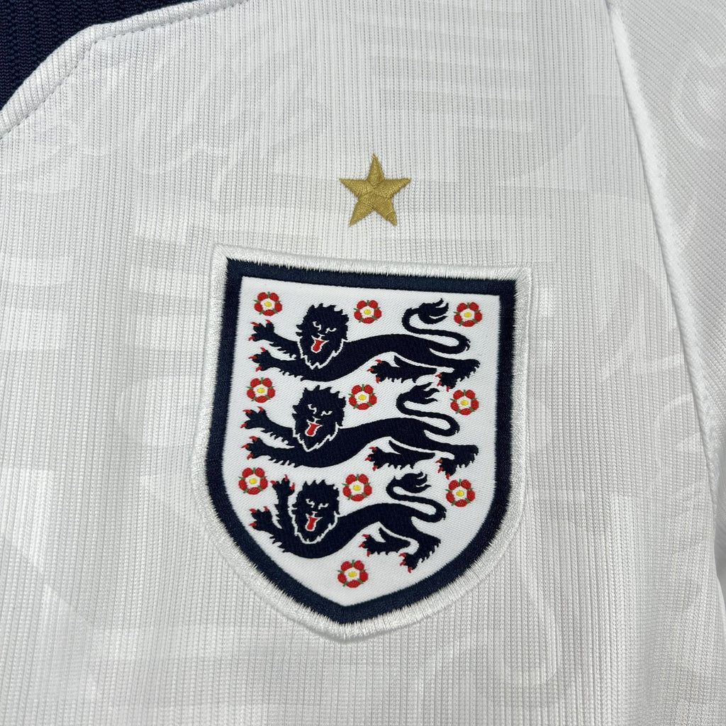 Camisola Inglaterra Principal Copa do Mundo 2026 - S | Camisola de Futebol - PrimeKits Club - Camisolas de Futebol