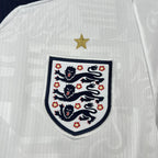 Camisola Inglaterra Principal Copa do Mundo 2026 - S | Camisola de Futebol - PrimeKits Club - Camisolas de Futebol