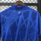 Camisola Chelsea Principal 2025/26 - S | Camisola de Futebol - PrimeKits Club - Camisolas de Futebol