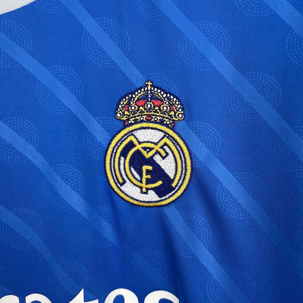 Camisola Real Madrid Alternativa III 2025/26 - S | Camisola de Futebol - PrimeKits Club - Camisolas de Futebol