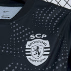 Camisola Sporting CP Alternativa II 25/26 - S | Camisola de Futebol - PrimeKits Club - Camisolas de Futebol