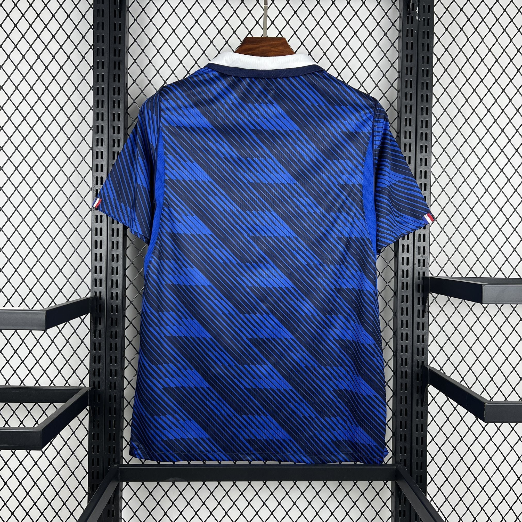 Camisola França Principal Copa do Mundo 2026 - S | Camisola de Futebol - PrimeKits Club - Camisolas de Futebol