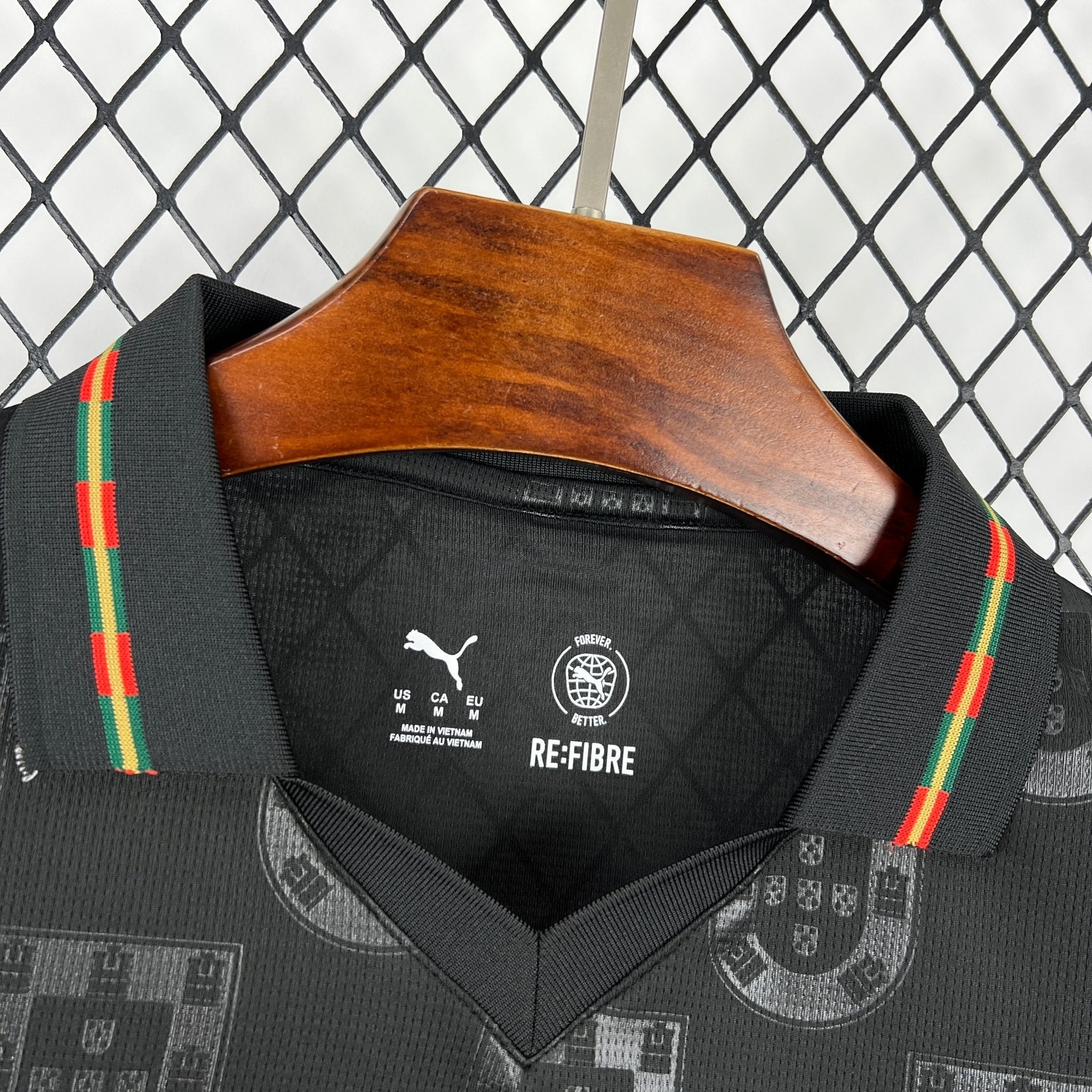 Camisola Portugal Edição Especial Pantera Negra Eusébio - S | Camisola de Futebol - PrimeKits Club - Camisolas de Futebol