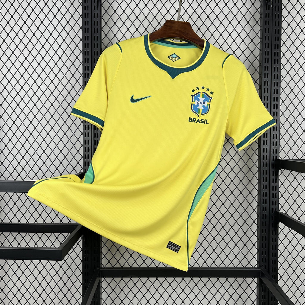 Camisola Brasil Principal Copa do Mundo 2026 2 UN Pronta Entrega - M | Camisola de Futebol - PrimeKits Club - Camisolas de Futebol