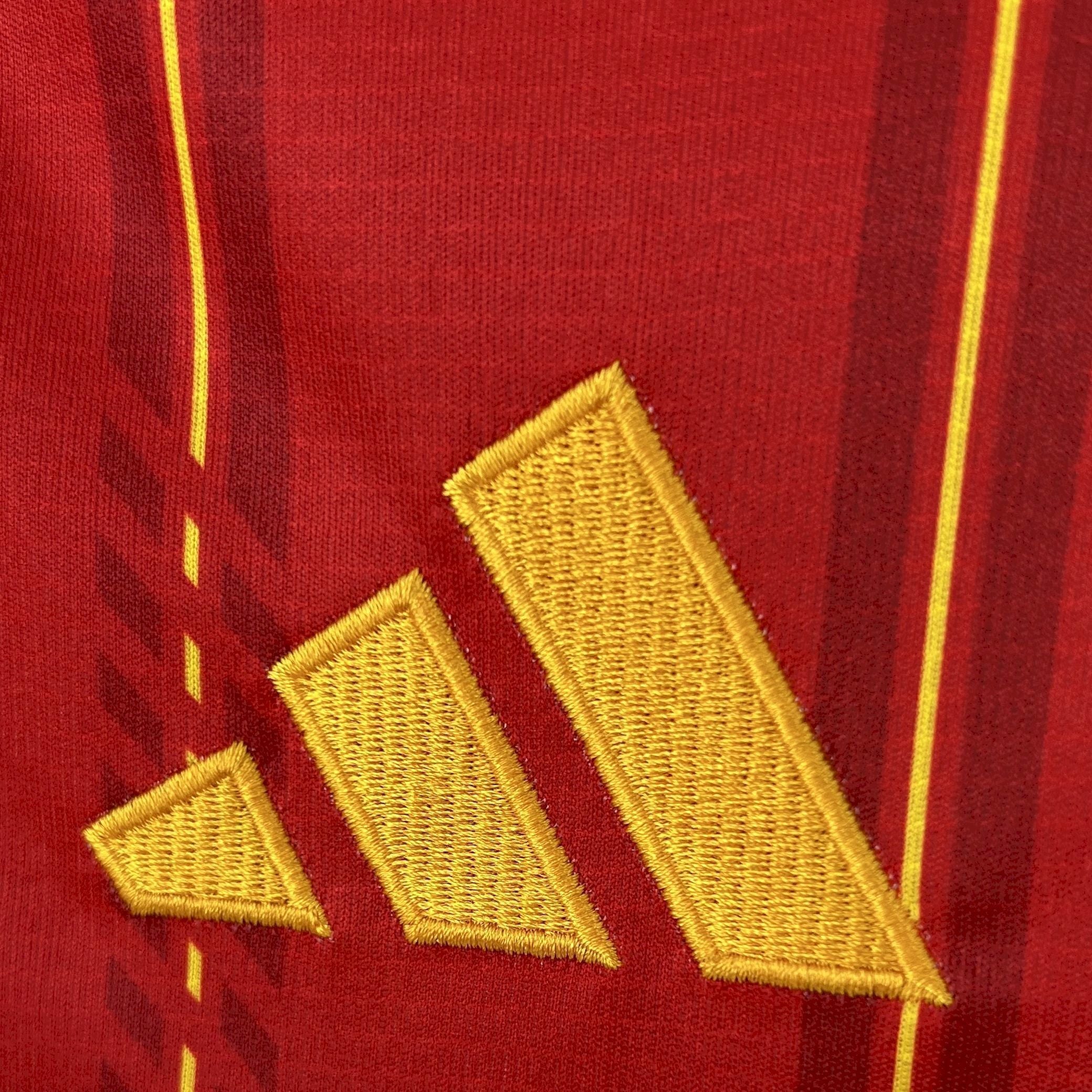 Camisola Espanha Principal Copa do Mundo 2026 - S | Camisola de Futebol - PrimeKits Club - Camisolas de Futebol