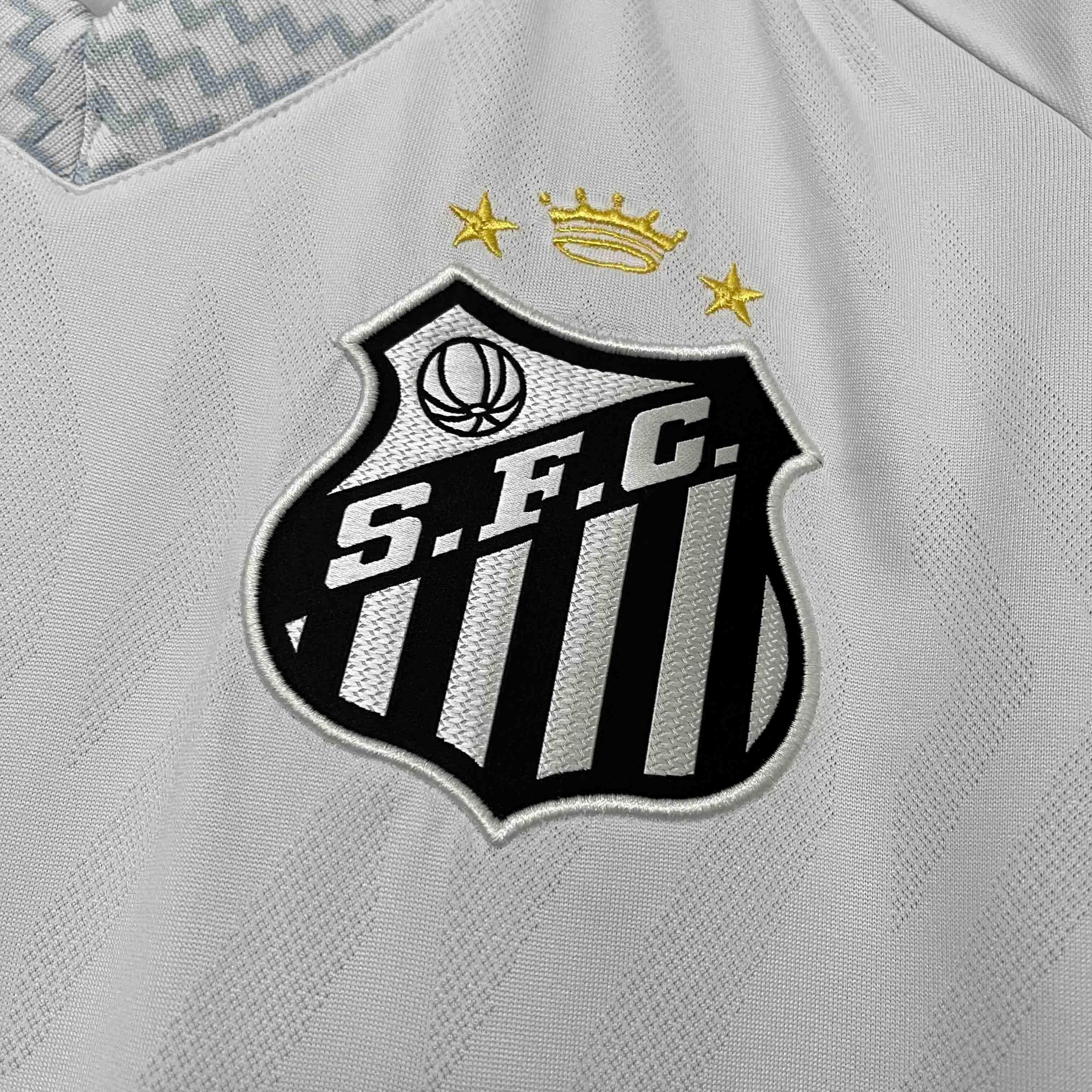 Camisola Santos Principal 2025/26 - S | Camisola de Futebol - PrimeKits Club - Camisolas de Futebol
